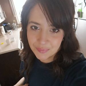 Meet your Posher, Leah